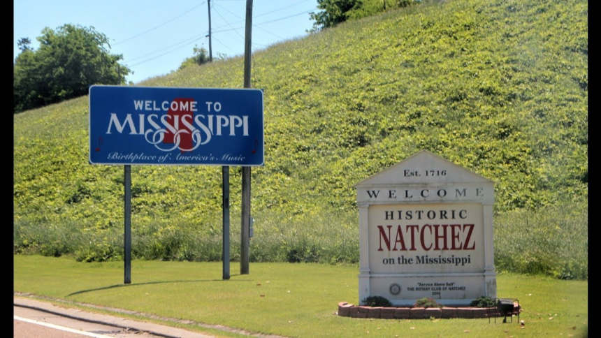 natchez democrat